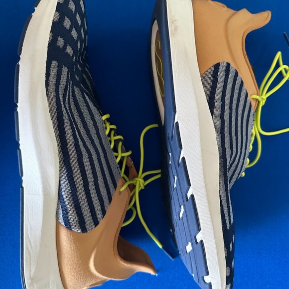 Saysh One by Allyson Felix size 12 - fantastic sneakers! Worn once! - Picture 7 of 11